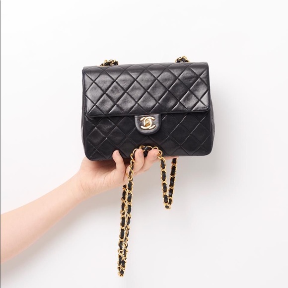 ❌SOLD❌🖤CHANEL Vintage Classic 8”Flap Bag Lambskin - Picture 2 of 8